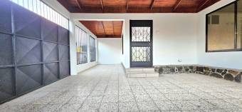 Venta de Casa en Desamparados, San José.