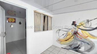 Venta  Casa remodelada con excelente ubicación en Hatillo 5 #27-19 GS