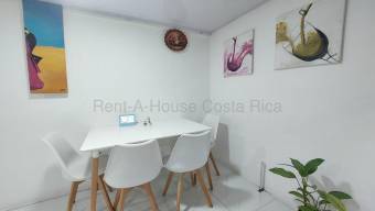 Venta  Casa remodelada con excelente ubicación en Hatillo 5 #27-19 GS