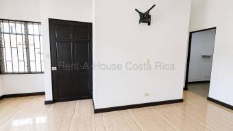 Venta de Casa en Agua Caliente, Cartago. RAH 26-2270