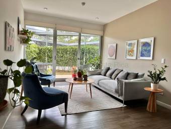 Venta de Apartamento en Escazú, San Rafael. RAH 27-53