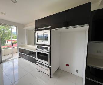 Penthouse for sale in Vereda del Río Condominium, Santa Ana, San José. Bank-owned property. Penthouse for sale in Vereda del Río Condominium, Santa Ana, San José. Bank-owned property.