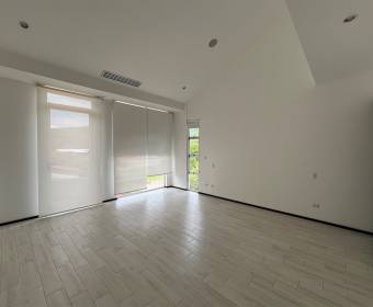Penthouse for sale in Vereda del Río Condominium, Santa Ana, San José. Bank-owned property. Penthouse for sale in Vereda del Río Condominium, Santa Ana, San José. Bank-owned property.