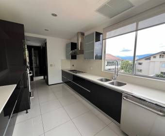 Penthouse for sale in Vereda del Río Condominium, Santa Ana, San José. Bank-owned property. Penthouse for sale in Vereda del Río Condominium, Santa Ana, San José. Bank-owned property.