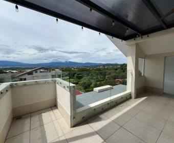 Penthouse for sale in Vereda del Río Condominium, Santa Ana, San José. Bank-owned property. Penthouse for sale in Vereda del Río Condominium, Santa Ana, San José. Bank-owned property.