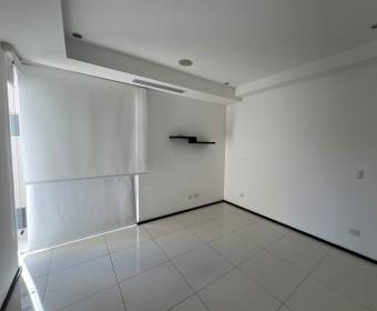 Penthouse for sale in Vereda del Río Condominium, Santa Ana, San José. Bank-owned property. Penthouse for sale in Vereda del Río Condominium, Santa Ana, San José. Bank-owned property.