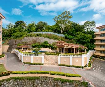 Penthouse de un nivel en venta en Condominio Valle Arriba, San Rafael de Escazú. Remate bancario
