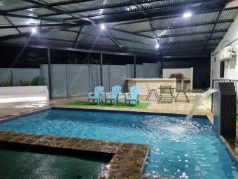 Venta de Casa AMUEBLADA en Cóbano de Puntarenas. RAH 25-877