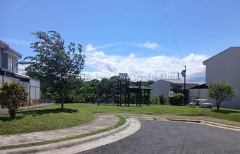 Venta de Casa en San Pablo de Heredia. RAH 27-35