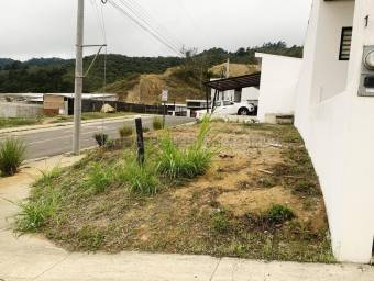 Venta de Lote en Cartago-Agua Caliente. RAH 26-2043