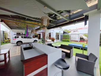 Se vende casa en San Pedro Montes de Oca 27-71
