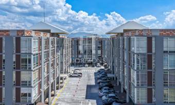 Se Vende Apartamento en Condominio Vive Sabanilla en Sabanilla Montes de Oca 2 Habitacione