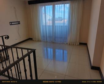 Bella Casa en el Condominio Lomas de Montes de Oca