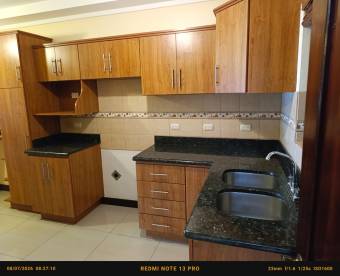 Bella Casa en el Condominio Lomas de Montes de Oca