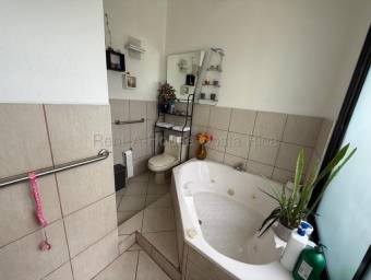  Venta de Casa en Residencial Altos de Omega-La Unión, San Diego. RAH 27-85