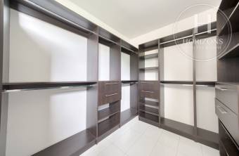 Apartamento en Venta en Primer Piso en Condominio Altos de Mayorca en San Rafael de Escazú Apartamento en Venta en Primer Piso en Condominio Altos de Mayorca en San Rafael de Escazú