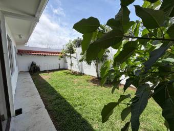 Se vende casa en San Pablo Heredia 26-2261