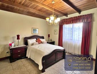 EXCLUSIVA RESIDENCIA CON AMPLIO TERRENO Y POTENCIAL SAN RAFAEL, HEREDIA #40505acmm