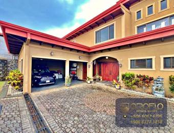 EXCLUSIVA RESIDENCIA CON AMPLIO TERRENO Y POTENCIAL SAN RAFAEL, HEREDIA #40505acmm