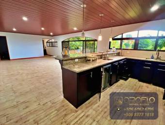 EXCLUSIVA RESIDENCIA CON AMPLIO TERRENO Y POTENCIAL SAN RAFAEL, HEREDIA #40505acmm