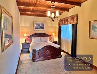 EXCLUSIVA RESIDENCIA CON AMPLIO TERRENO Y POTENCIAL SAN RAFAEL, HEREDIA #40505acmm