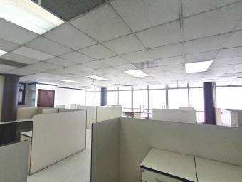 Alquiler de Edificio Comercial con Mobiliario en El Centro de San José. RAH 26-716