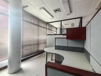 Alquiler de Edificio Comercial con Mobiliario en El Centro de San José. RAH 26-716