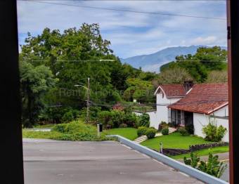 Venta de Casa en Montes de Oca-San Pedro. RAH 27-71
