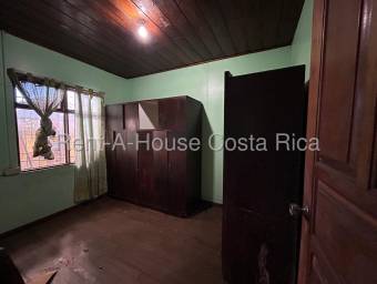 Venta de Confortable Casa en Santa Ana / Mls. 26-1477 OFC JB