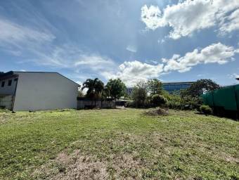Se vende lote en La Ribera Belén 26-334