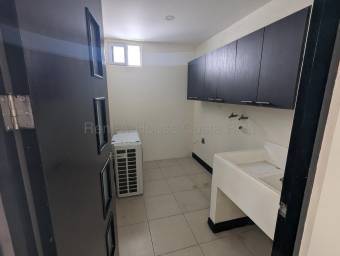 Venta  Casa de 3 habitaciones en condominio en Santa Ana #26-2080 GS