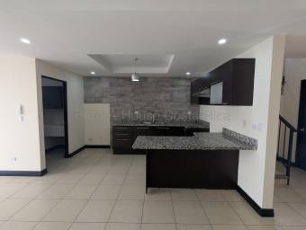 Venta  Casa de 3 habitaciones en condominio en Santa Ana #26-2080 GS