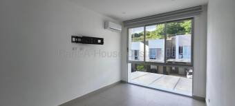 Alquiler de Casa en Río Oro de Santa Ana. 