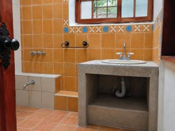 Alquiler de Casa en San Rafael de Escazú. RAH 27-105