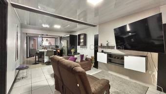 Venta de Hermosa Casa en El Guarco de Tobosí. 