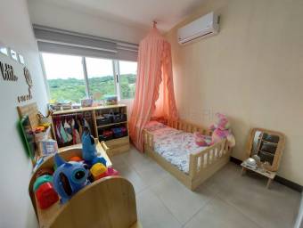 Venta de Hermosa Casa en CONDOMINIO en Mora-Colón. 