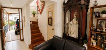 Venta de Casa en Montes de Oca-Mercedes. RAH 27-113