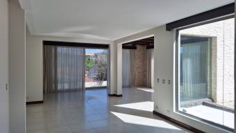 ¡PRECIO DE REMATE! Casa en Residencial Manantiales