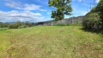 Venta Casa de 3 habitaciones con amplio terreno en San Juan de Naranjo, Alajuela #27-58 GS Venta Casa de 3 habitaciones con amplio terreno en San Juan de Naranjo, Alajuela #27-58 GS
