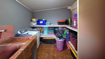 Venta Casa de 3 habitaciones con amplio terreno en San Juan de Naranjo, Alajuela #27-58 GS Venta Casa de 3 habitaciones con amplio terreno en San Juan de Naranjo, Alajuela #27-58 GS