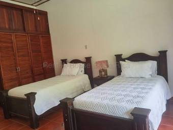 Venta Apartamento amueblado de 2 habitaciones con vista al río y la montaña #27-96 GS Venta Apartamento amueblado de 2 habitaciones con vista al río y la montaña #27-96 GS