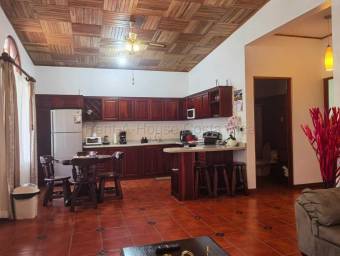 Venta Apartamento amueblado de 2 habitaciones con vista al río y la montaña #27-96 GS Venta Apartamento amueblado de 2 habitaciones con vista al río y la montaña #27-96 GS