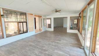 Venta de Propiedad en Santa Ana. RAH 27-112 INVERSIÓN