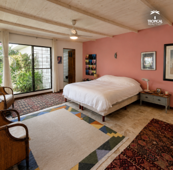 Luxury Single-Level Home for Sale in Los Laureles, Escazú Fully Renovated & Move-In Ready Luxury Single-Level Home for Sale in Los Laureles, Escazú Fully Renovated & Move-In Ready