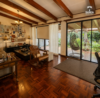 Luxury Single-Level Home for Sale in Los Laureles, Escazú Fully Renovated & Move-In Ready Luxury Single-Level Home for Sale in Los Laureles, Escazú Fully Renovated & Move-In Ready