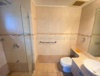 Alquiler de apartamento amueblado con vista al lago #27-50 GS