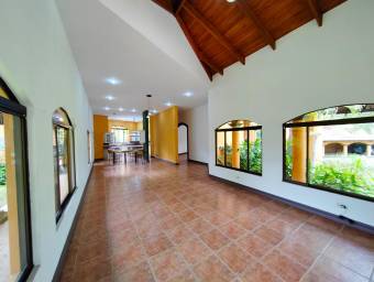 Se vende quinta de lujo con lote de más de 5300m2 en Atenas Alajuela 24-963 Se vende quinta de lujo con lote de más de 5300m2 en Atenas Alajuela 24-963