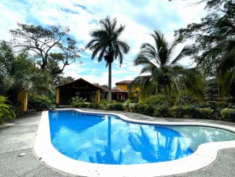 Se vende quinta de lujo con lote de más de 5300m2 en Atenas Alajuela 24-963 Se vende quinta de lujo con lote de más de 5300m2 en Atenas Alajuela 24-963