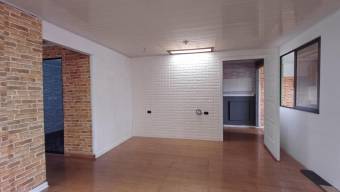 Venta  Casa de 7 habitaciones con apartamento independiente en Ipis de Goicoechea #26-244 GS