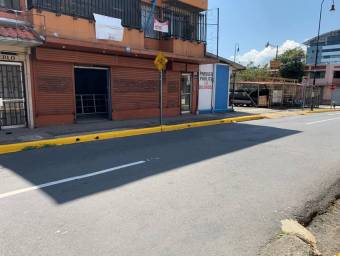 Alquiler de Local Comercial en Hospital-San José. RAH 27-131